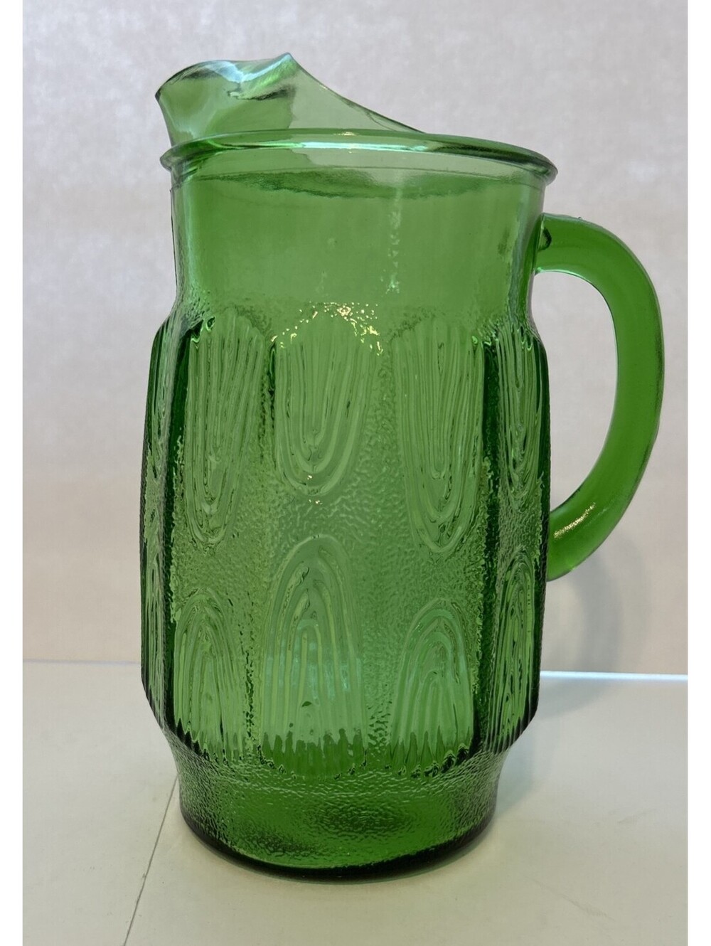 Vintage Anchor Hocking Green Wood Grain Glass Pitcher With Ice Lip